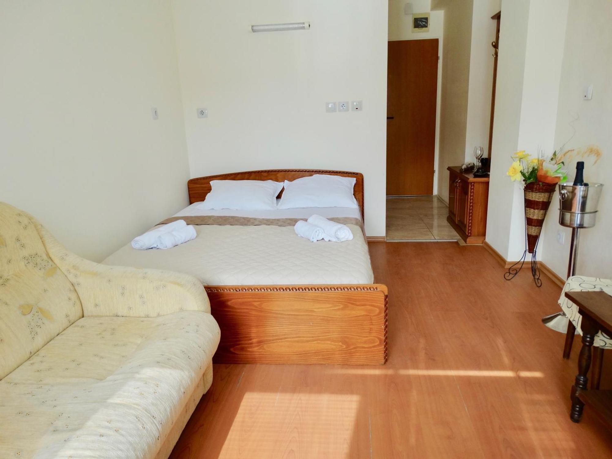 Rainbow 1 Holiday Complex Sunny Beach Eksteriør billede